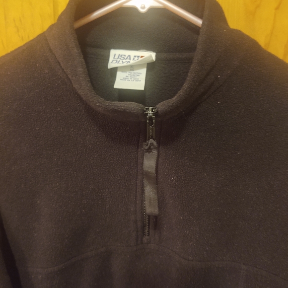 Zip up Fleece Pullover - Picture 3 of 7